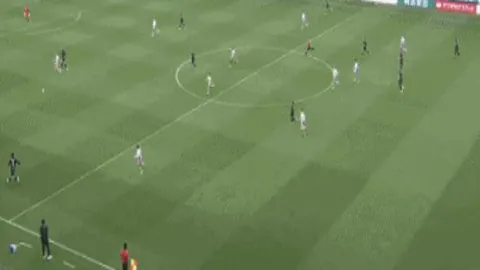 粉丝贴。10胜7。尤尔加登吃红烧马肉